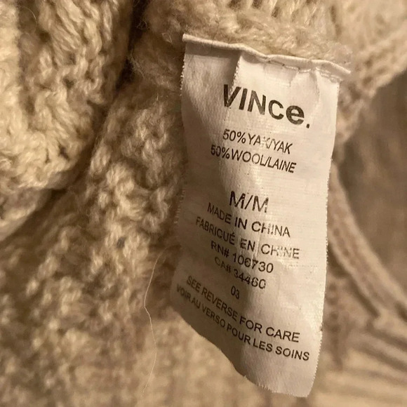 Vince women’s cream turtle neck sweater - medium - yak/wool - beautiful - Picture 4 of 7